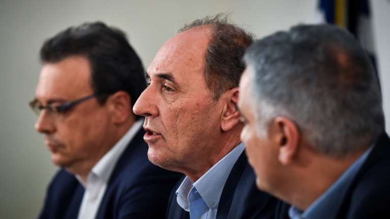 Σταθάκης: Άμεσα κατεδαφίζονται 61 αυθαίρετα