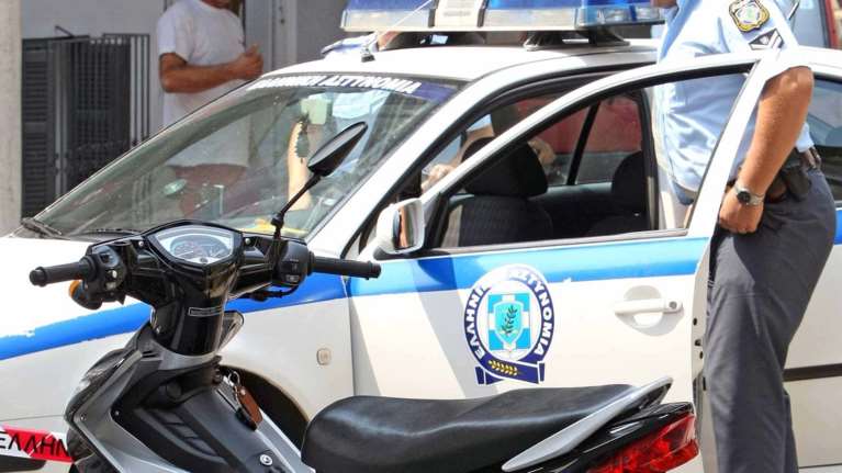 Θεσσαλονίκη: Δήλωνε «δημοσιογράφος» και εκβίαζε ιδιοκτήτρια οίκου ευγηρίας