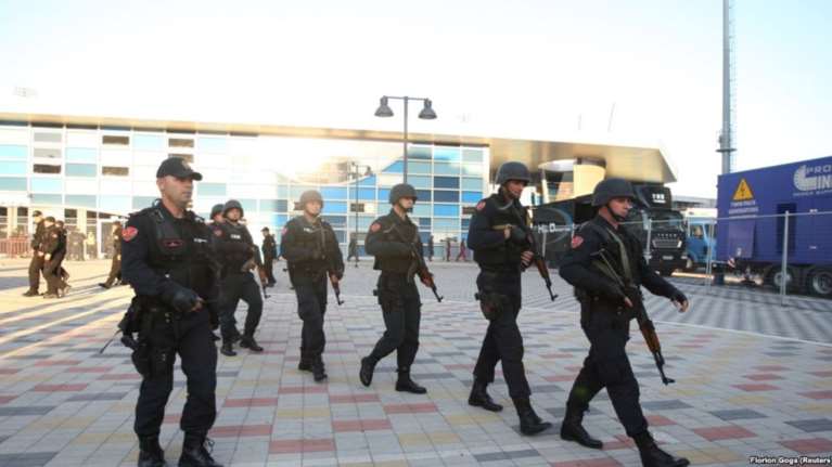 Ανθρωποκυνηγητό στην Αλβανία - 24χρονος σκότωσε οκτώ συγγενείς του
