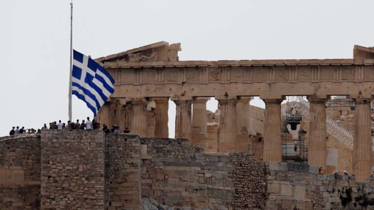 Der Spiegel: «Aποστολή εξετελέσθη – H Eλλάδα πεθαίνει»