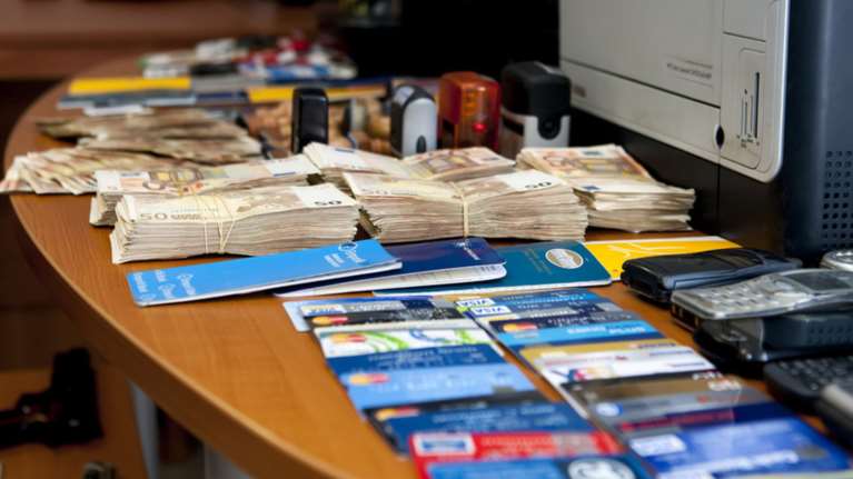 Δεκάδες συλλήψεις αλλοδαπών με πλαστά έγγραφα