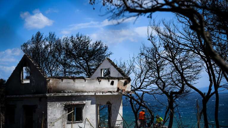 Επίδομα πυρόπληκτων: 3.667 οι αιτήσεις, καταβλήθηκε σε 863