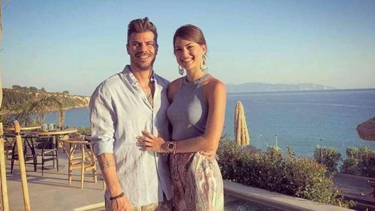 Τι τρέχει με τον Πετρετζίκη &amp; το κορίτσι που έσβησε την Ολυμπιακή Φλόγα;