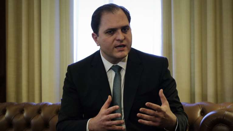 Με παρέμβαση Πιτσιλή πήραν πίσω την κατάσχεση εισοδήματος πυρόπληκτου