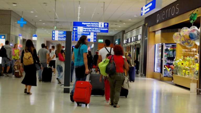 Φθινοπωρινές προβλέψεις της Κομισιόν: Ανάπτυξη στην Ελλάδα κατά 2,4% το 2023 και 2,3% για το 2024