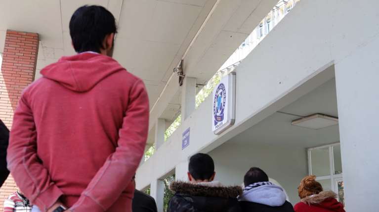 Συμπλοκή με τραυματία στο χοτ σποτ στις Θερμοπύλες