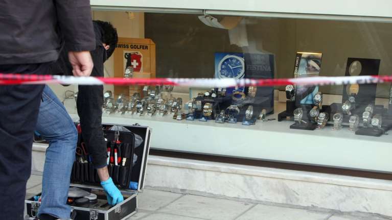 Συνελήφθησαν οι ληστές με τις αποκριάτικες μάσκες