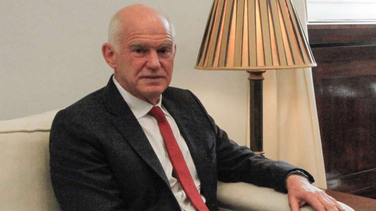 Παπανδρέου για έξοδο: Σημαντικό βήμα αλλά οχι για εορτασμό