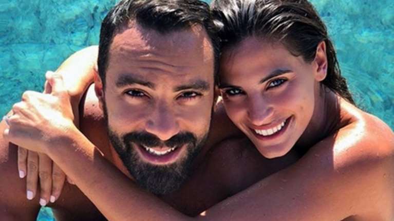 Όλες οι λεπτομέρειες του γάμου Τανιμανίδη-Μπόμπα στη Σίφνο