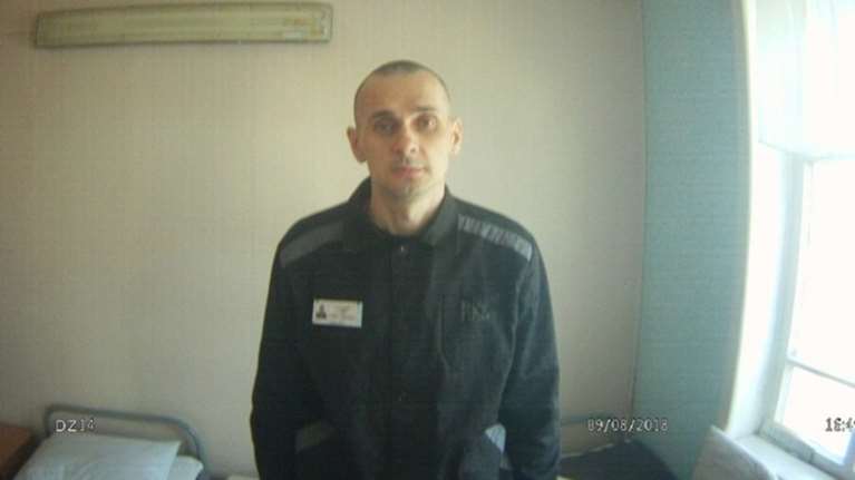 Ο Όλεγκ Σεντσόφ σε απεργία πείνας εδώ και 100 ημέρες