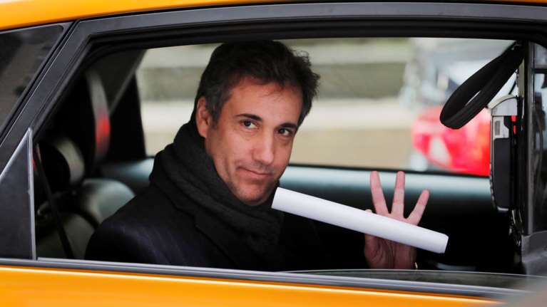 Ο πρώην δικηγόρος του προέδρου Τραμπ συμφώνησε να δηλώσει ένοχος