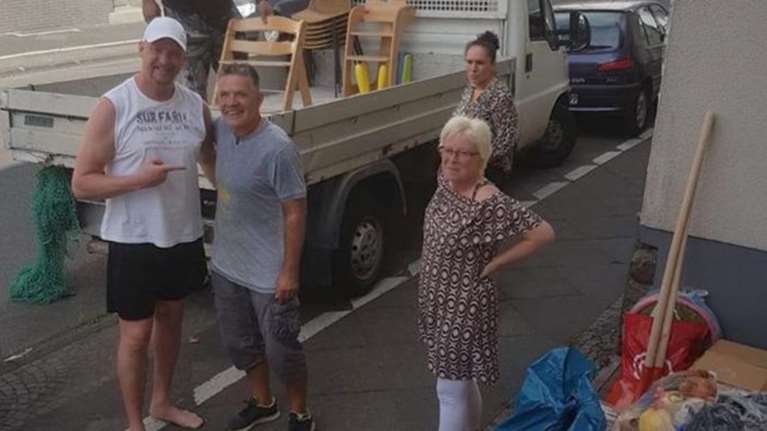 Ένας Γερμανός στο πλευρό των Ελλήνων πυρόπληκτων