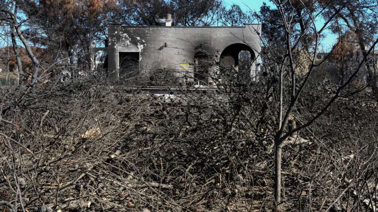 Την Παρασκευή η ενίσχυση σε πυρόπληκτους ανασφάλιστους υπερηλίκους