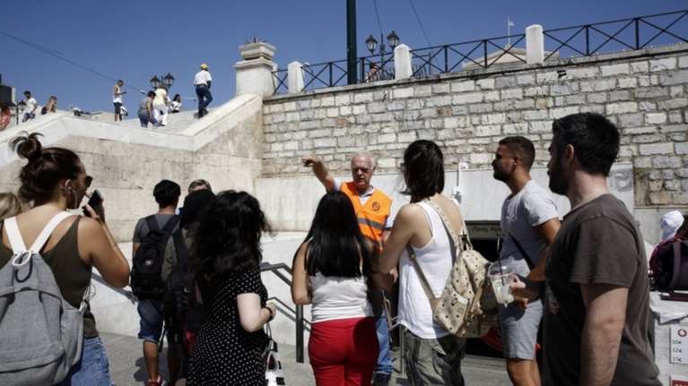 Σε έκρηξη διακόπτη οφείλεται το μπλακ άουτ στην Αττική