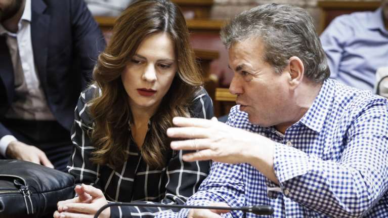 Τα μνημόνια έφυγαν, οι παροχές έρχονται και ανάβουν «φωτιές»