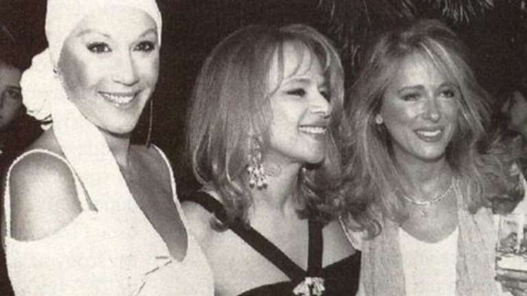 Νόρα Βαλσάμη: η Ζωή, η Αλίκη, οι θάνατοι τους που την τσάκισαν