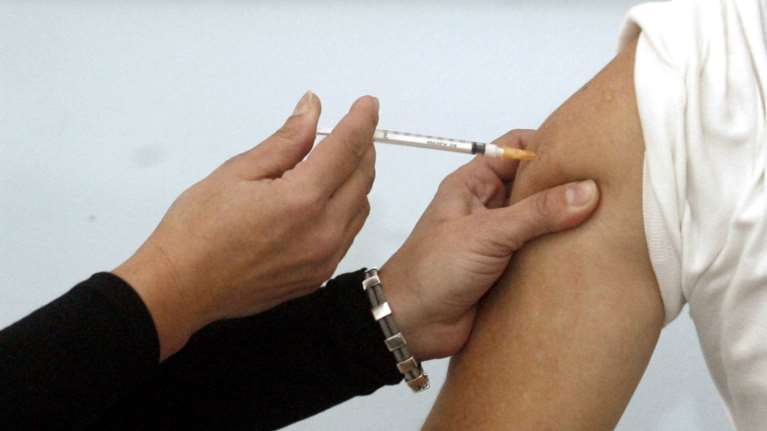 Απίστευτο! Ρωσικά τρολ κατά των εμβολιασμών μέσω Twitter