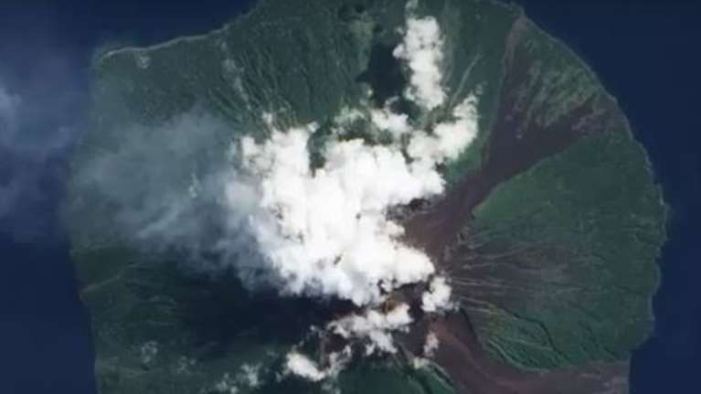 Eκρηξη ηφαιστείου στην Παπούα: Χιλιάδες έφυγαν από τα σπίτια τους