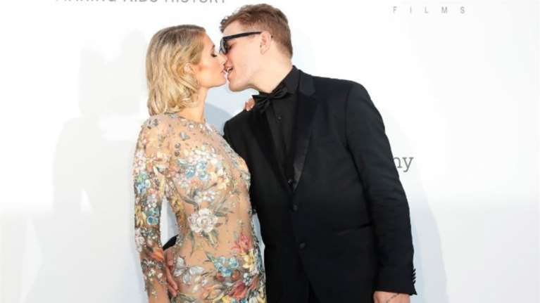 Πότε θα γίνει τελικά ο γάμος της Πάρις Χίλτον;