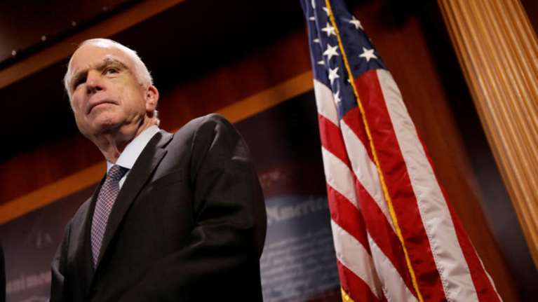 Πέθανε το «λιοντάρι» της αμερικανικής πολιτικής Τζον ΜακΚέιν