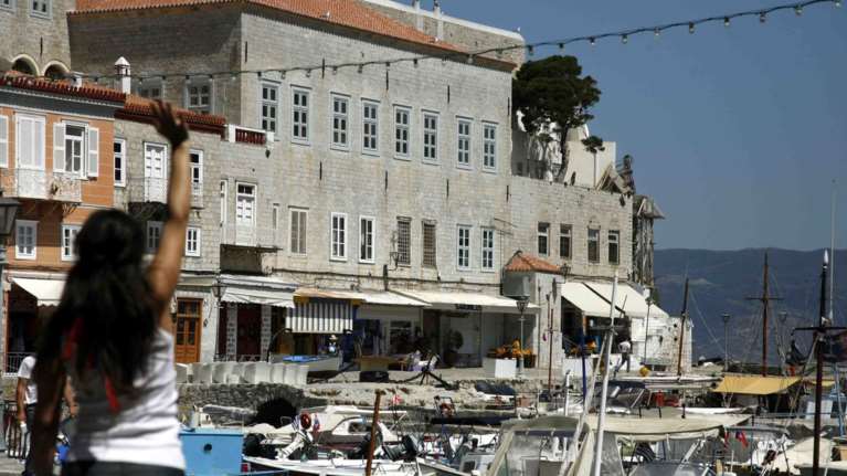 Σοβαρά προβλήματα στην ηλεκτροδότηση και την υδροδότηση στην Υδρα