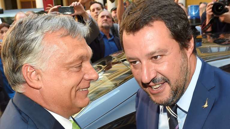 Βίκτορ Ορμπαν-Ματέο Σαλβίνι: Δύο... φίλοι στο Μιλάνο