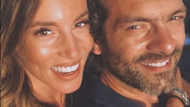 Εξόρμηση στο Γύθειο για την Αθηνά Οικονομάκου και τον Φίλιππο Μιχόπουλο - Στιγμές ξεγνοιασιάς με φιλικό ζευγάρι [Εικόνες]