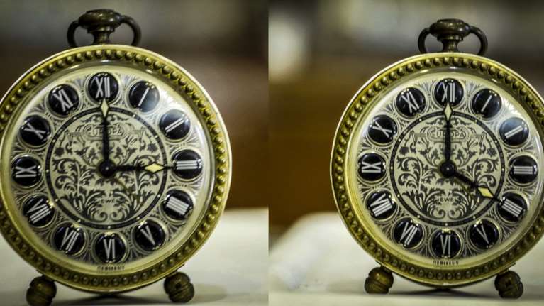 DW: Ποια ώρα θα επικρατήσει τελικά στην ΕΕ;