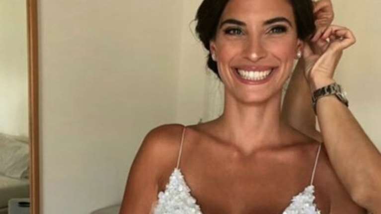 Η Χριστίνα Μπόμπα δείχνει τα μαλλιά και το μακιγιάζ της