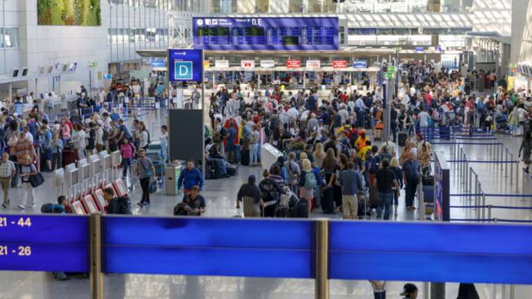 Γερμανική Αστυνομία: Δεν κάναμε καψόνια σε επιβάτες πτήσεων από την Ελλάδα