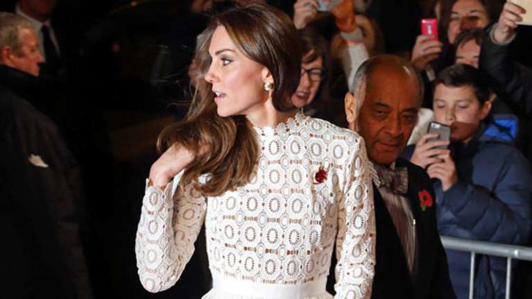 Κέιτ Μίντλετον: Το αναπάντεχα σέξι φόρεμά της που πωλείται για 90 ευρώ
