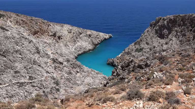 Περιπέτεια στo σκοτάδι για οικογένεια που “εγκλωβίστηκε” σε παραλία