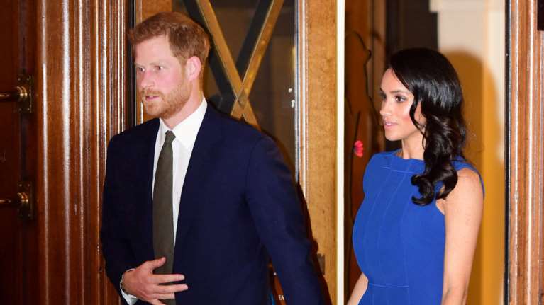 Έγκυος η Μέγκαν Μαρκλ; Η εμφάνιση που δημιούργησε υποψίες [Εικόνες]