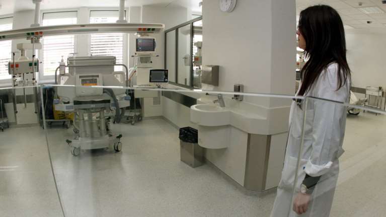 Υπέκυψε το δεκάχρονο κοριτσάκι που παρασύρθηκε από μοτοσικλετιστή της ΕΛ.ΑΣ