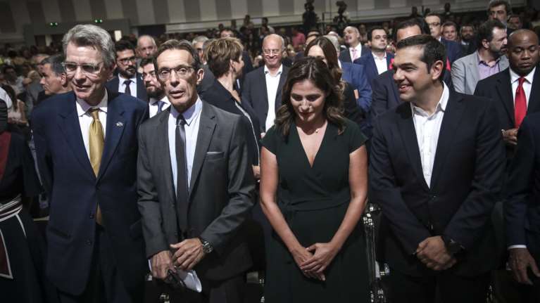 Στο Βελλίδειο ο Αλέξης Τσίπρας με καθυστέρηση η ομιλία του (φωτό - βίντεο)