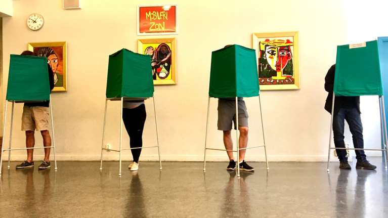 Μετεκλογικός γρίφος στη Σουηδία για τον σχηματισμό κυβέρνησης