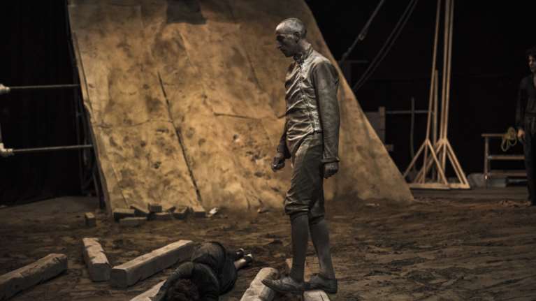 Ο Άρης Σερβετάλης και η μοναδική του μεταμόρφωση σε Δον Κιχώτη