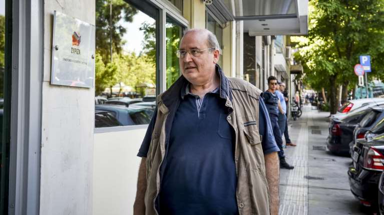 Φίλης για το άνοιγμα στις ΗΠΑ: Φοβού τους Δαναούς και δώρα φέροντας