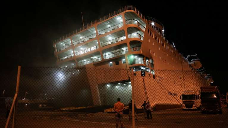 «Ελ. Βενιζέλος»: Σε βραχυκύκλωμα οφείλεται η πυρκαγιά-Εξαπλώθηκε σε 4 λεπτά