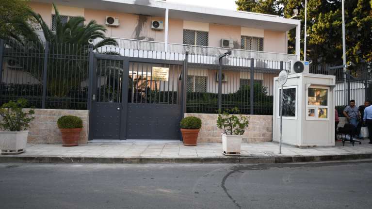 Επίθεση Ρουβίκωνα: ΕΔΕ μετά τον σάλο με τον φρουρό στην πρεσβεία του Ιράν