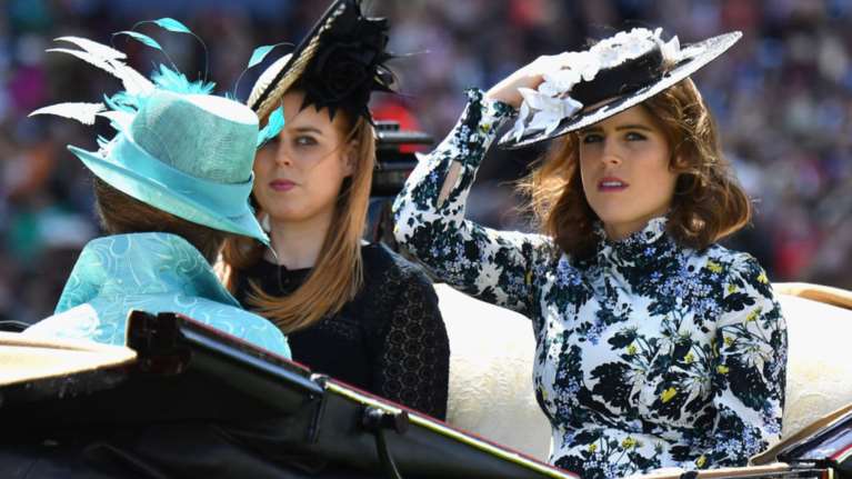 Πριγκίπισσα Ευγενία: To copy paste προσκλητήριο και η «πόρτα» από το BBC