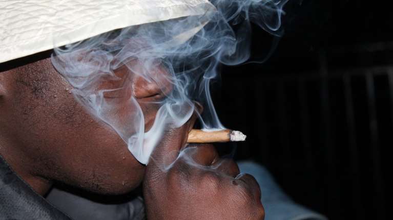 Η Νότια Αφρική αποποινικοποίησε την ιδιωτική κατανάλωση κάνναβης