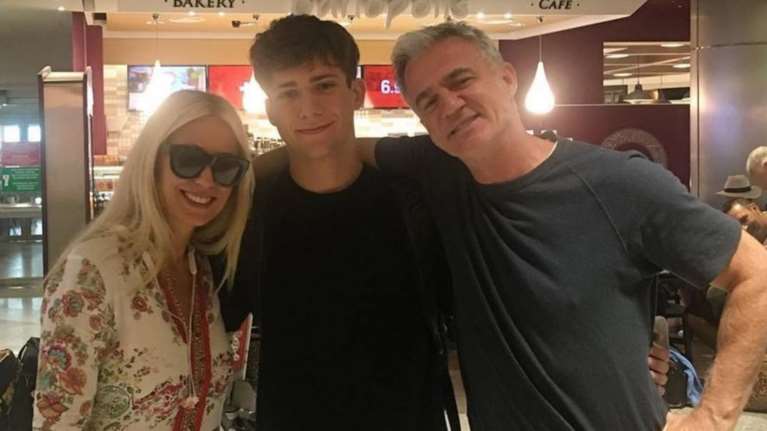 Η Μπακοδήμου αποχαιρετά τον γοητευτικό γιο της - το συγκινητικό μήνυμα