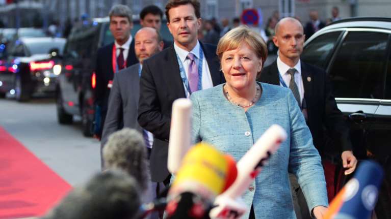 «Παιγνίδι αλληλοκατηγοριών» για Brexit και μεταναστευτικό