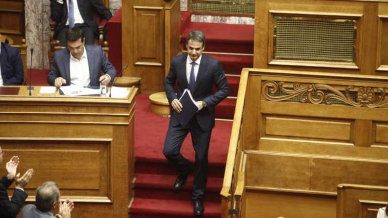 Οι δημοσκοπήσεις του Σεπτεμβρίου και οι &quot;εφιάλτες&quot; των κομμάτων