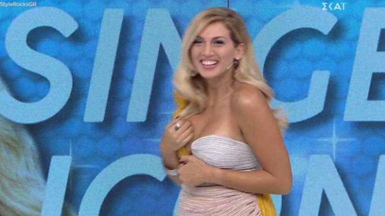 My style rocks gala: H Σπυροπούλου δεν θυμόταν τα γενέθλιά της