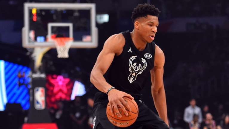 O Γιάννης Αντετοκούνμπο βάζει στοίχημα με το Τζάστιν Τίμπερλέϊκ [Βίντεο]