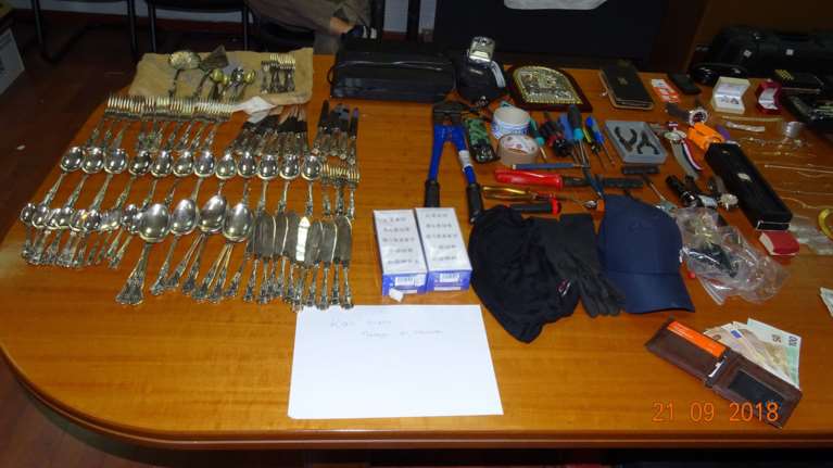 Διπλό χτύπημα στην παρανομία: Εξαρθρώθηκε κύκλωμα ναρκωτικών και ληστειών