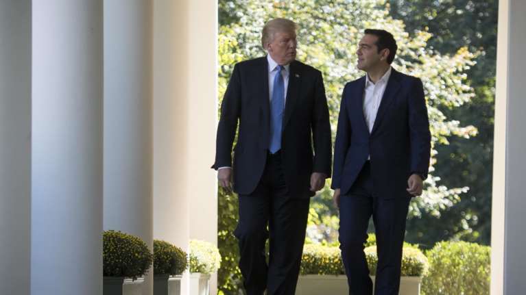 Handelsblatt: Πώς ο Ερντογάν έφερε πιο κοντά ΗΠΑ και Ελλάδα