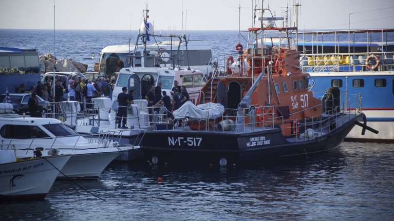 Διάσωση εννέα αλλοδαπών από ακυβέρνητο ιστιοφόρο στον Σαρωνικό